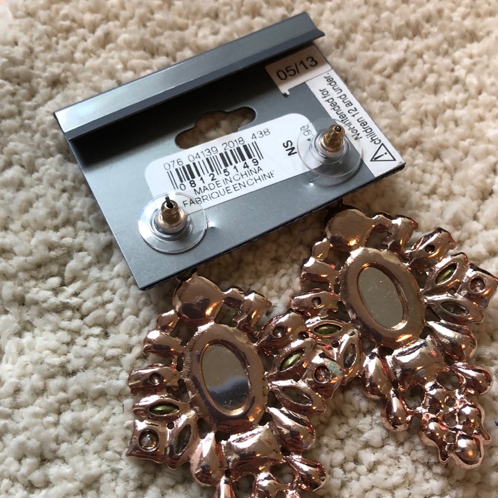 Express earrings - Picture 3 of 4